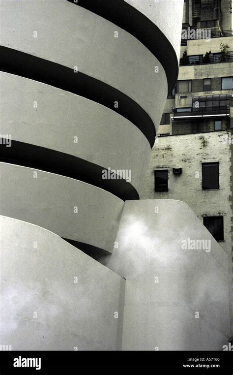 Guggenheim Museum New York Stock Photo Alamy