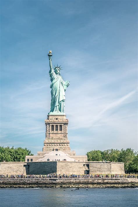 Statue Of Liberty In New York City Usa Usa Landmarks Usa Cities