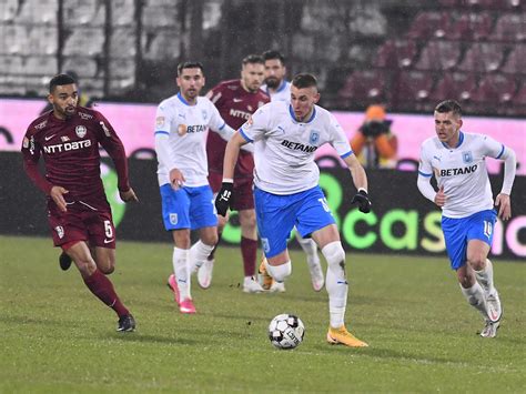 It is the home ground of gaz metan cfr craiova and has 3,000 seats. Basarab Panduru, critici pentru Ivan Mamut, după CFR Cluj ...