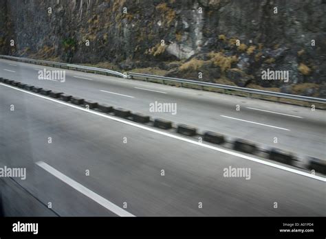 Empty Road Mumbai Pune Express Highway Maharastra India Stock Photo Alamy