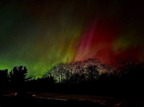 Magical Northern Lights Danced Over Michigan Will They Repeat Tonight