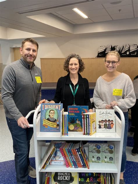 Blackrock Gives Big For The Holidays Donating 8000 Books To Everybody