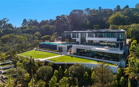 Bel Air Homes Duel To Become Americas Most Expensive Wsj