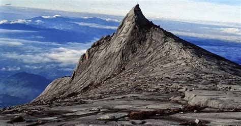 Gunung Kinabalu Selepas Gempa Bumi Ramai Pendaki Yang Terkandas Di My