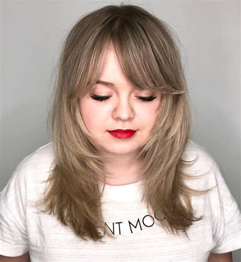 Bangs For Round Face Shapes Flattering Haircuts Hairstyles Vip