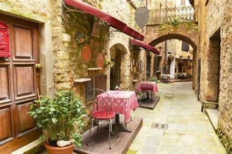Tuscany Italy Alley Restaurant Seating Photography A 92481 Art Prints