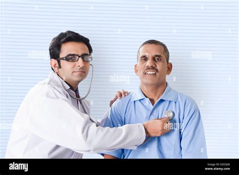 Indian Medical Doctor Patient Treatment Stock Photo Alamy