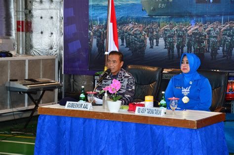 Gubernur Aal Sambut Kedatangan Satlat Prajalasesya Taruna Tingkat I Di Makassar Barometer