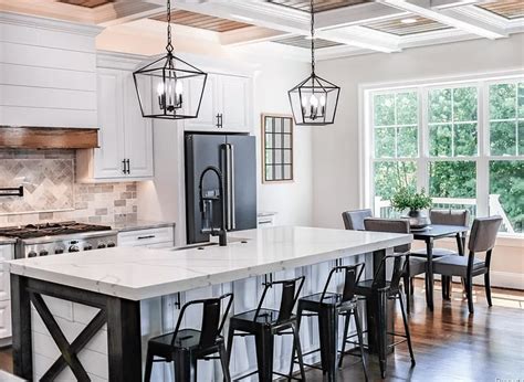 How Big Should Pendant Lights Be Over A Kitchen Island