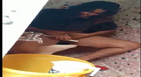 Telugu Porn Star Cleaning Pussy Swathi Naidu Sex Video