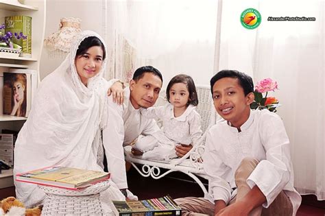 Menyambut Bulan Suci Ramadhan Yuk Foto Keluarga Dgn Busana Muslim