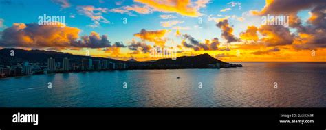 Honolulu Landscape High Resolution Stock Photography And Images Alamy
