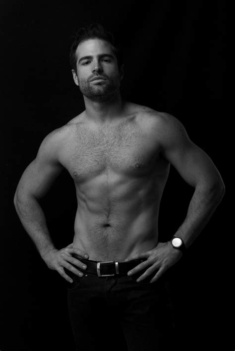 Starting his career in ecuador, and later doing. gaviria fotografía+video: ROBERTO MANRIQUE