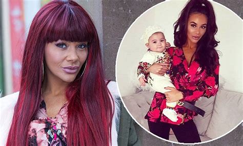 Hollyoaks Chelsee Healey Debuts Bright Red Locks Daily Mail Online