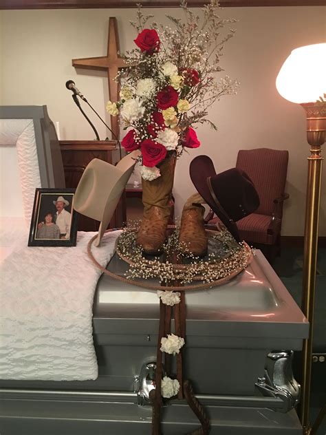 Awesome Funeral Flowers For My Dad And Pics Casket Flowers Funeral Flowers Funeral Floral