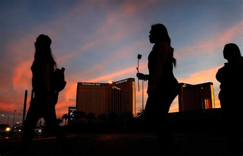 Mgm Agrees To Pay Las Vegas Shooting Victims Up To 800 Million The New York Times