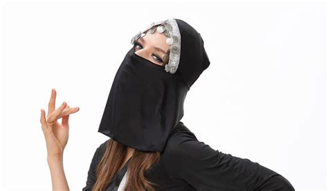 the sexy burqa costume that was banned by amazon after complaints by customers that it was