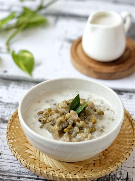 Premium Photo | Bubur Kacang Hijau, Indonesian dessert or breakfast