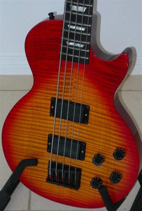 Sold Gibson Les Paul Lpb 2 Premium 5 String Bass Clean Rare Huge Tone