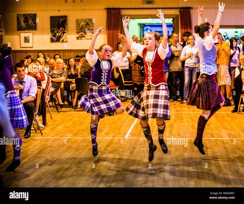 Ceilidh Dancing High Resolution Stock Photography And Images Alamy