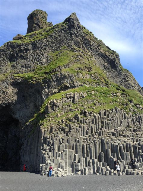 Basalt Rock Formation I Saw In Reynisfjara Iceland Mildlyinteresting