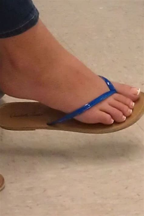 Pin On Womens Feet In Sandals