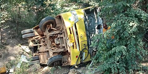Three Killed 10 Injured As School Bus Overturns In Odisha Sambad English
