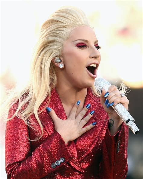 19 Lady Gaga Beauty Moments That Prove She Ll Look Incredible At Super Bowl Li — Photos