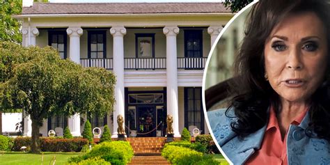 The Mysterious Story Of Loretta Lynns Haunted Hurricane Mills Mansion