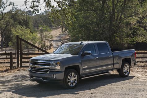 2016 Chevrolet Silverado High Country Crew Cab Pickup Wallpapers