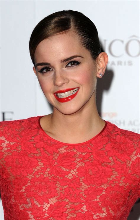 Emma Watson Red Lipstick Makeup Lookbook Stylebistro