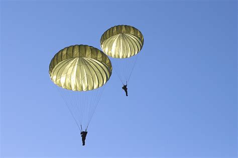 T 10d Modified Troop Back Personnel Parachute Fxc Corporation