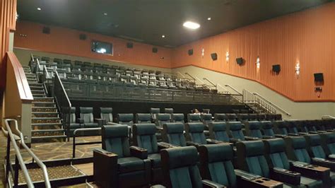 Movie Theater Regal Cinemas Gilbert 14 Reviews And Photos 1012