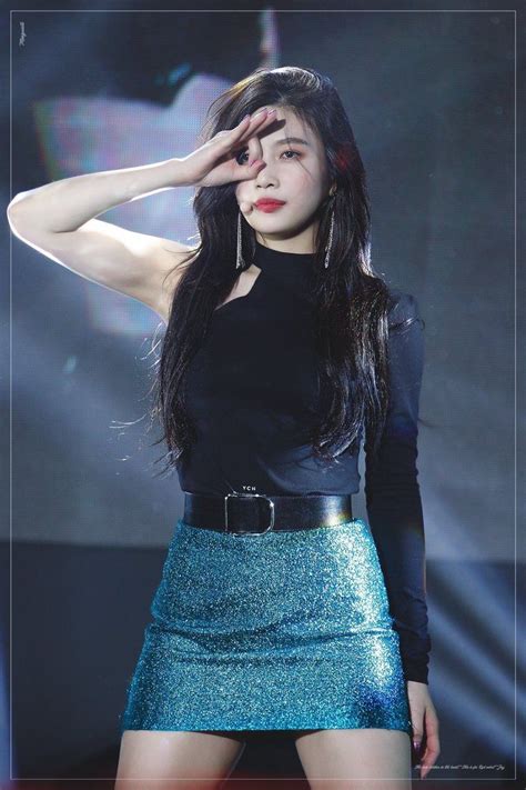 Times Red Velvet S Joy Looked Gorgeous In The Sexiest Most Iconic Stage Outfits Koreaboo