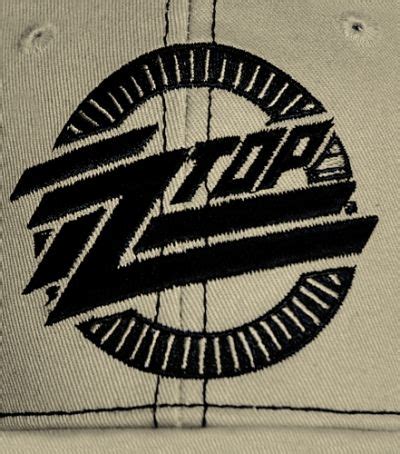 C'est l'un des rares groupes des années 1970 à n'avoir jamais changé de formation depuis. Casquette ZZ TOP - Circle Logo - Rock A Gogo
