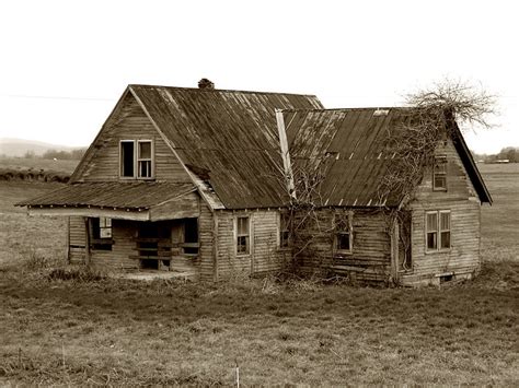 Old Farmhouse Old Rundown Farmhouse Charles Mcclain Flickr