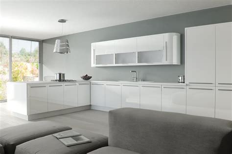 This type of finish in white gives a sharp, au courant appeal to a kitchen. High Gloss Kitchens Dublin, Fitted Kitchens, Bespoke ...