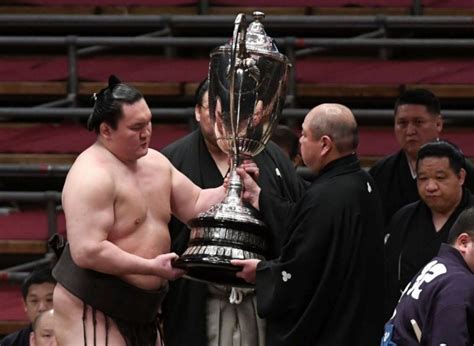 Hakuho Shō The Best Sumo Wrestler Of All Time Boeccom