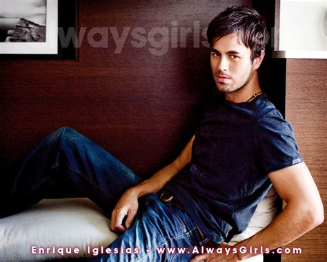 He S Damn Hot Enrique Iglesias Photo 27920030 Fanpop Beautiful