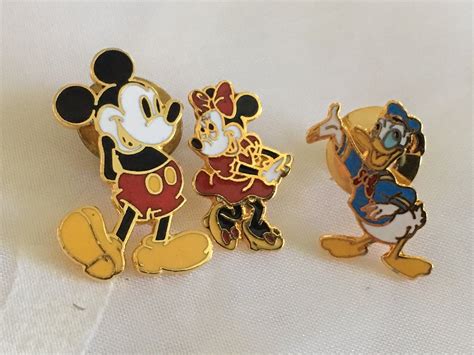 Disney Lapel Pin Trio Mickey Minnie And Donald Lapel Etsy Vintage
