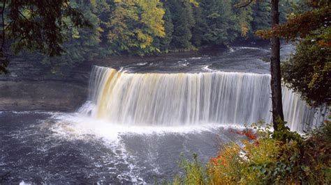 Tahquamenon Falls Upper And Lower Michigan Upper Peninsula
