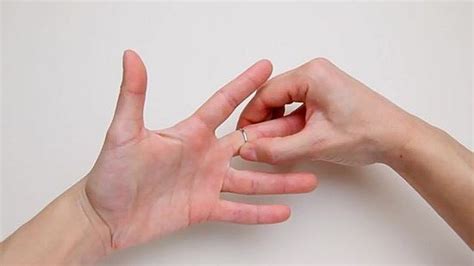 Πως να βγάλετε το δακτυλίδι που σφήνωσε ΦΩΤΟ