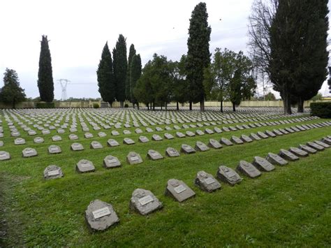 In atrocious weather the french crossed the rapido and advanced through the mountains north of cassino. Redipuglia - Soldatenfriedhof
