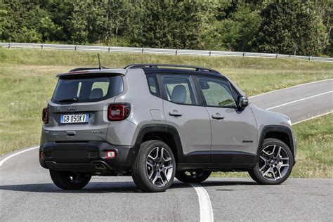 Jeep Renegade 4xe Plug In Hybrid 2021 Reviews Complete Car