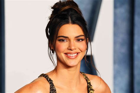 kendall jenner on the extremely specific way her mom kris has been manifesting an engagement