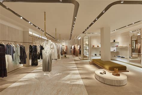 Chloé Shops In London A Celebration Of Effortless Femininity And