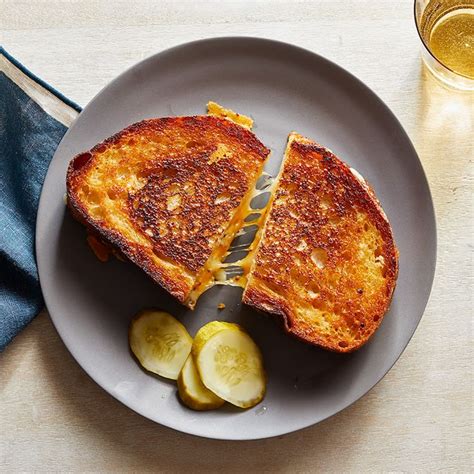 Grilled Cheddar Cheese Sandwiches With Pickles Recipes Ww Usa