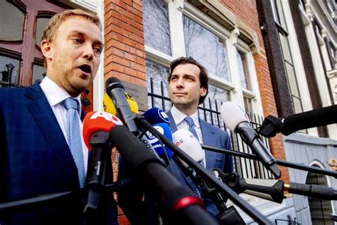 De redactie rook sensatie en liet thierry en wybren daarom bij alle onderwerpen aan tafel zitten. Baudet: We zullen zien wat mijn rol wordt in de partij ...