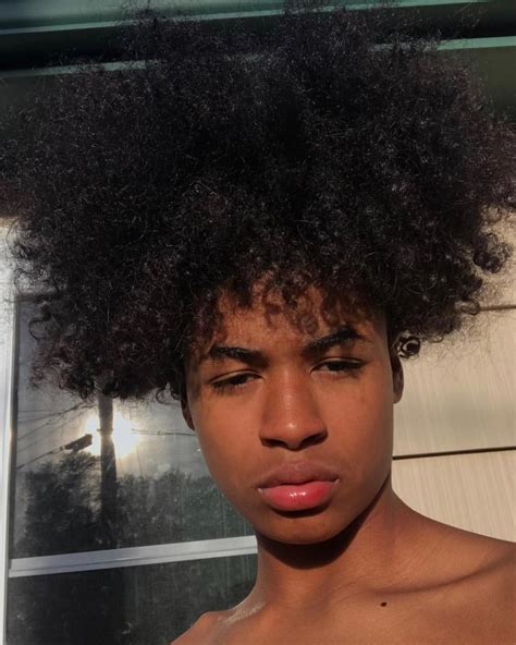 Athlete🏄🏽‍♂️🤤 16 On Instagram “my Hair Was Lookin All Types Of Crazy 😍😁” Curly Hair Men