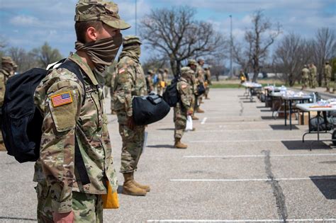 Fort Riley Eases Transition For New Soldiers During Pandemic U S Department Of Defense Story